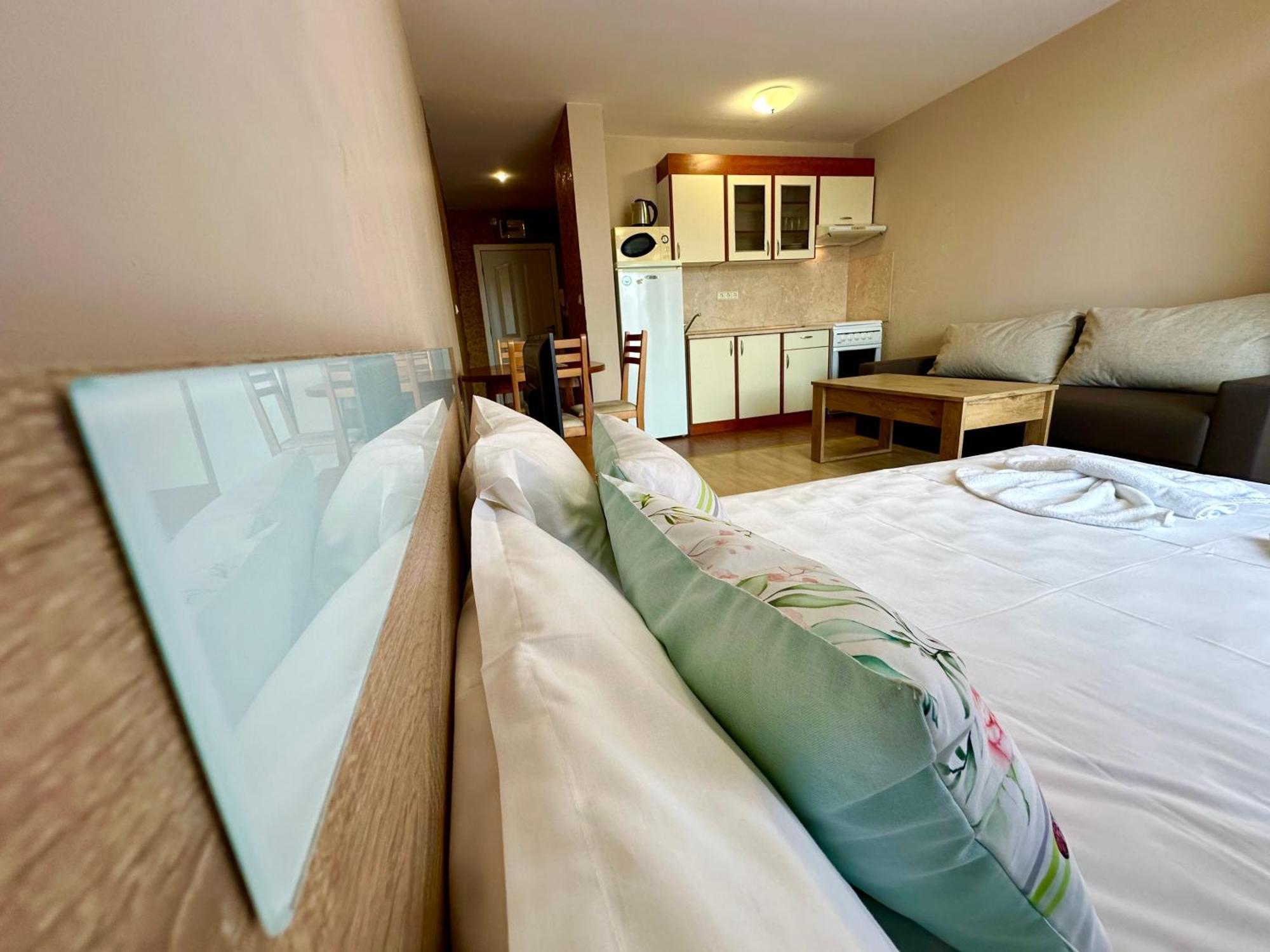 Privilege Fort Beach - Menada Apartments Elenite Exterior foto